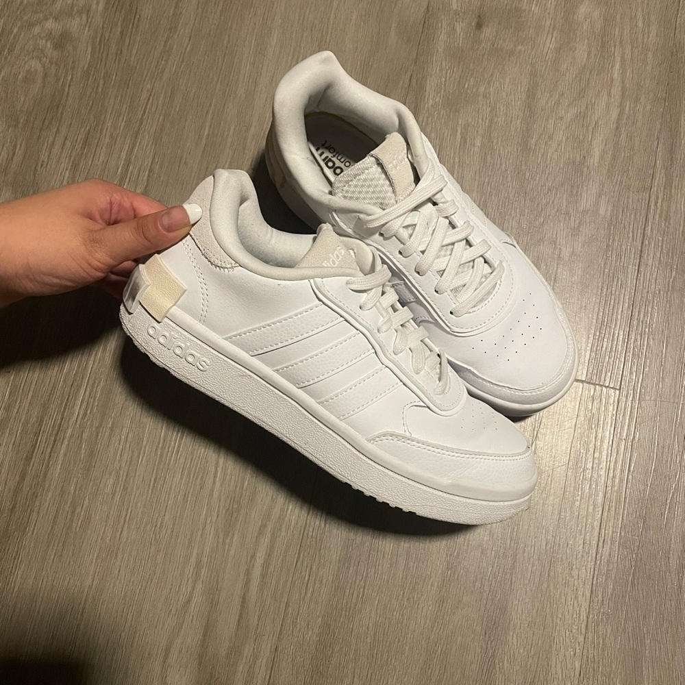 Adidas Cloud Foam Sneakers